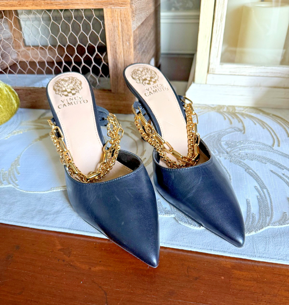 NWOT VINCE COMUTO Gold Ankle Chains Slip-on Pumps Pointed-Toe Heels sz 7